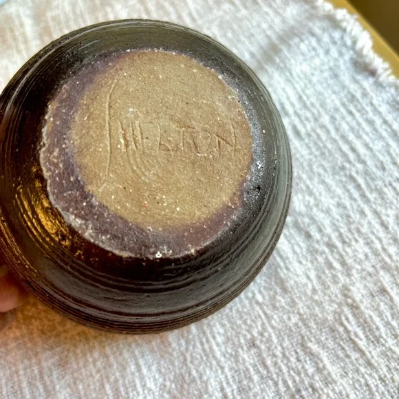 SOLD!! ~ Handmade Studio Art Pottery, Signed by Artist 2” tall - Picture 12 of 14